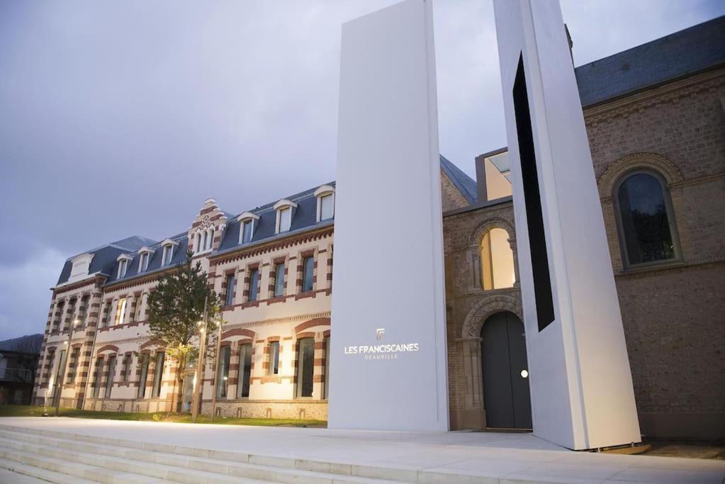 Le Cyrano, Deauville - App. T2 Proche De La Mer Ngoại thất bức ảnh