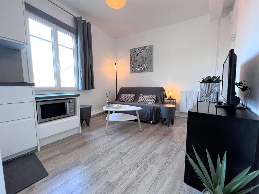 Le Cyrano, Deauville - App. T2 Proche De La Mer Ngoại thất bức ảnh