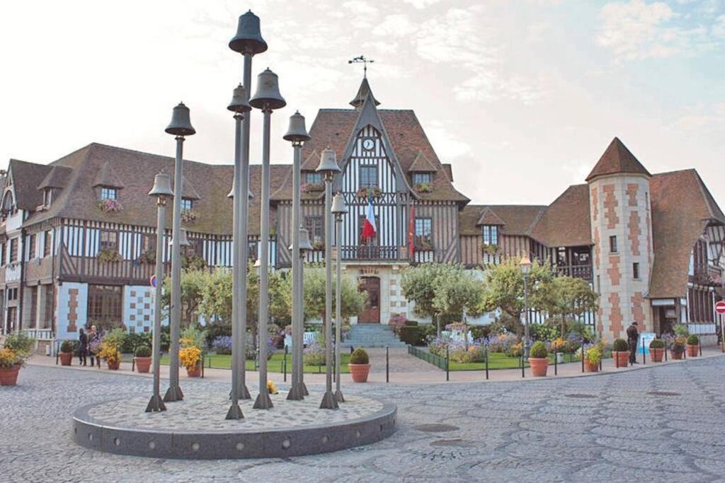 Le Cyrano, Deauville - App. T2 Proche De La Mer Ngoại thất bức ảnh